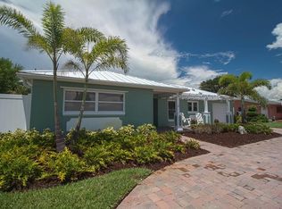 107 24th St, Belleair Beach, FL 33786