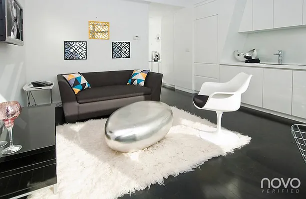 Rented by NOVO | media 23