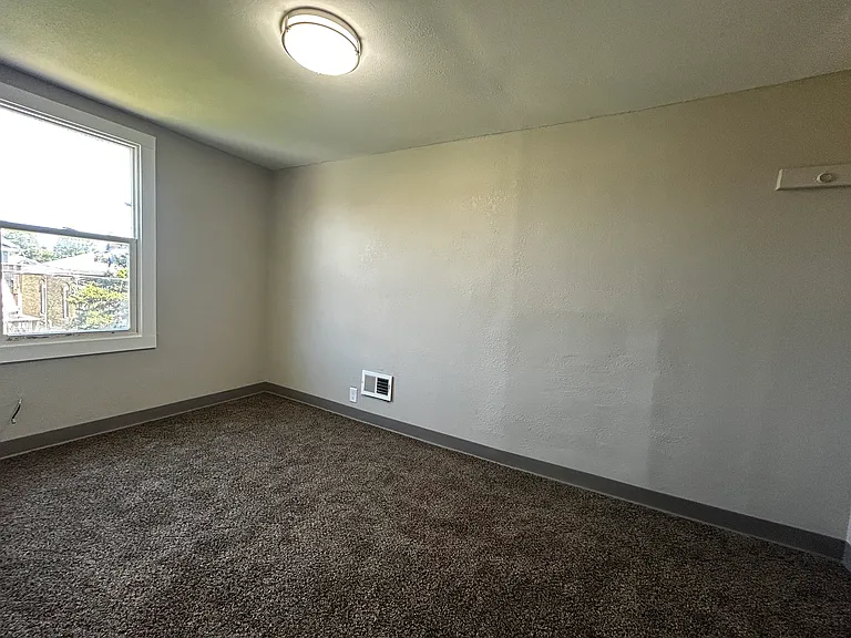 1130 Douglas Ave #3 — Photo 6