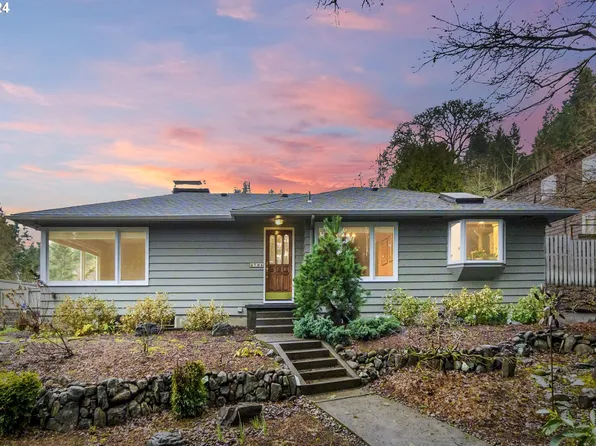 4704 SW 25th Ave, Portland, OR 97239