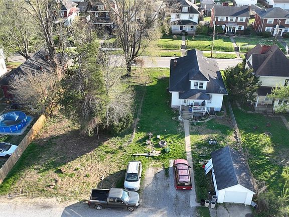 4th image of 1319 16th St