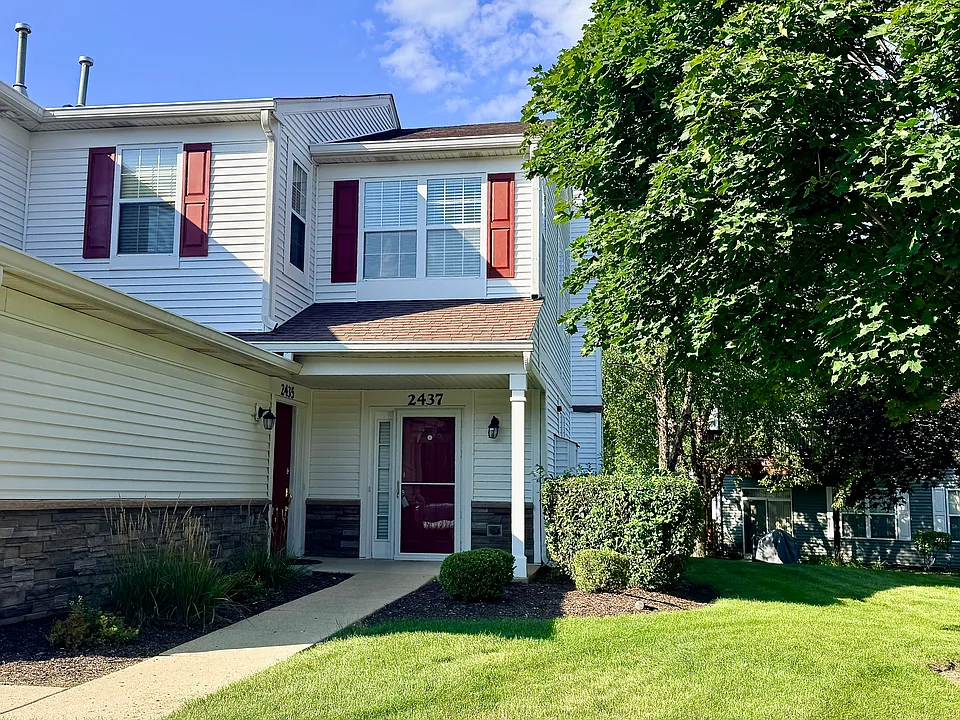 2437 Oneida Ln