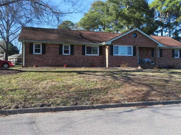 528 Crown Cres, Chesapeake, VA 23325