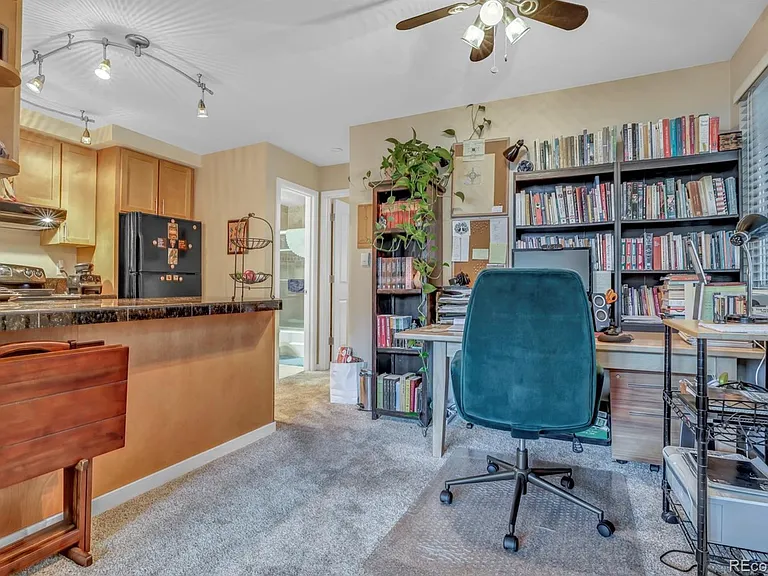 1210 Linden Ave #D — Photo 5