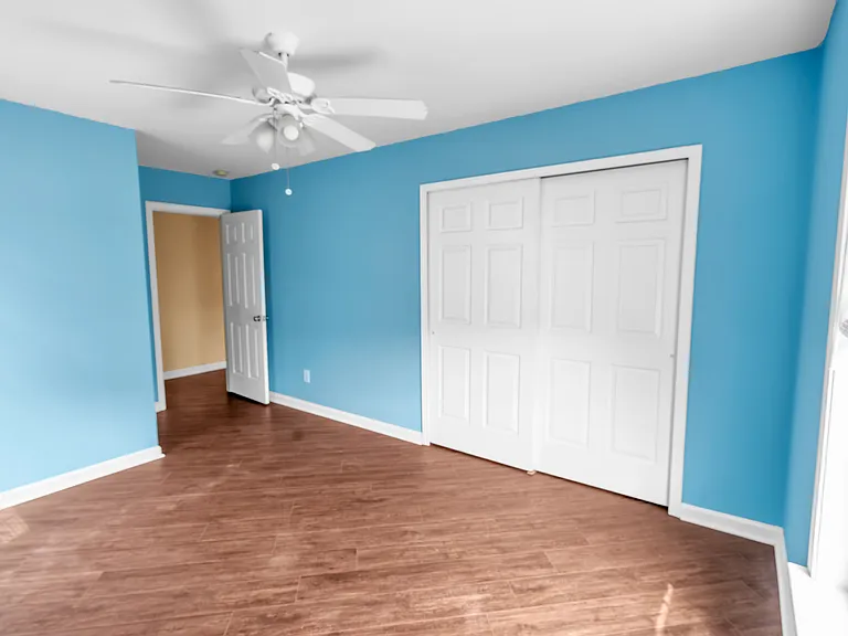 240 Seymour Pl — Photo 19