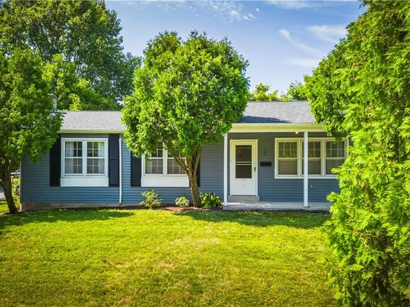 107 Young Ave, Coopersburg, PA 18036