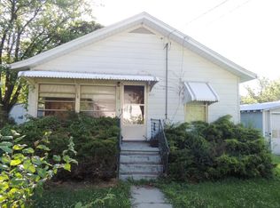 422 S 6th St, Greenville, IL 62246