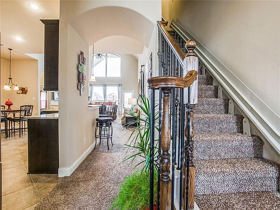 4th image of 505 Casie Ct