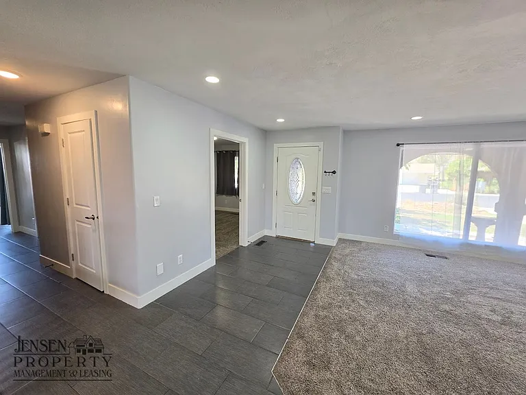 1151 W Wesley Powell Dr — Photo 13