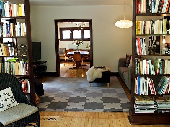 4th image of 2512 31st Ave S