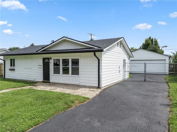 187 Poe Ln, Xenia, OH 45385