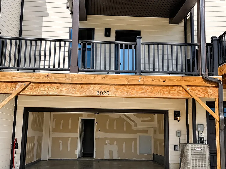 3020 Zuma St — Photo 16