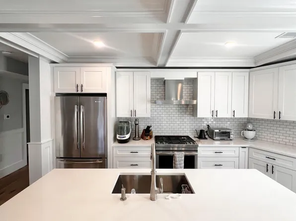 81 Conwell Ave, Somerville, MA