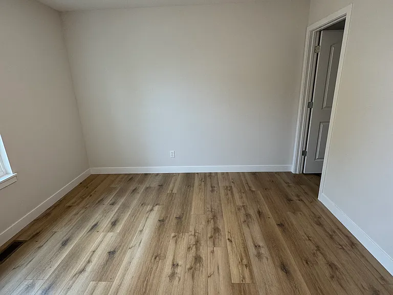 112 E Forest Ave #100 — Photo 17