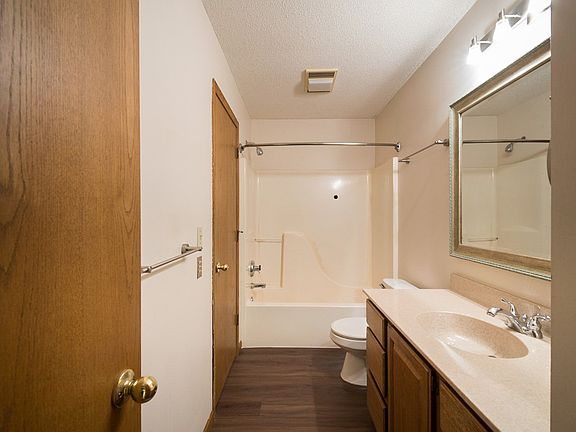 4th image of 703 1st Ave SE