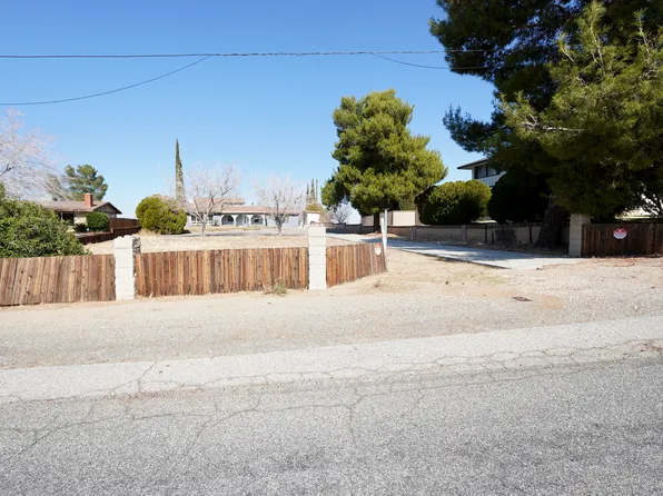 4545 W Columbia Way, Lancaster, CA 93536