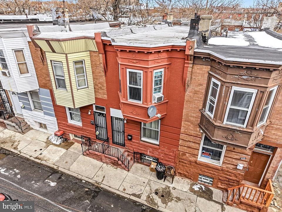 2nd image of 3117 Custer St