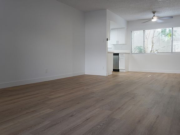 2nd image of 4331 Ventura Canyon Ave APT 5