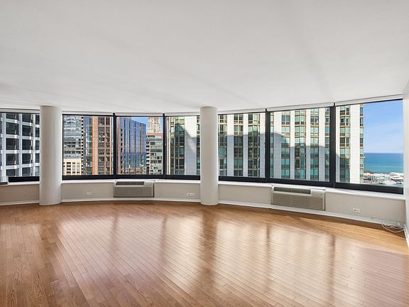 4th image of 155 N Harbor Dr APT 3704
