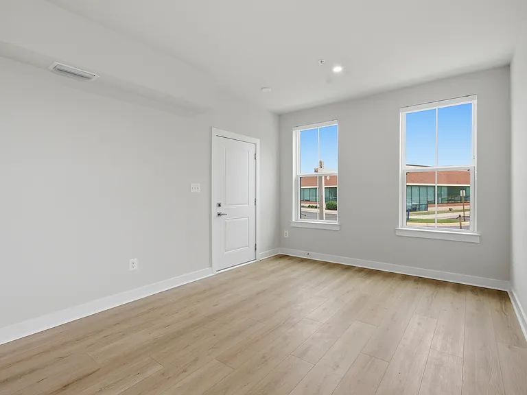 14421 Albemarle Point Pl — Photo 4