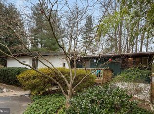 7706 Poplar Tree Ln, Falls Church, VA 22042