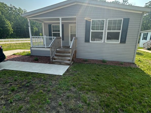 216 Macoun Ln #697