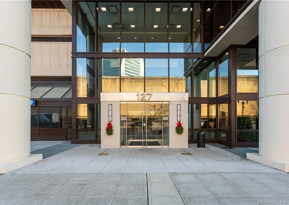 1st image of 127 Greyrock Pl APT 809