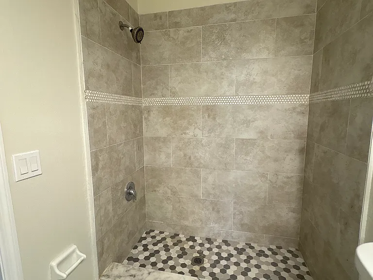 696 Carrigan Woods Trl — Photo 16