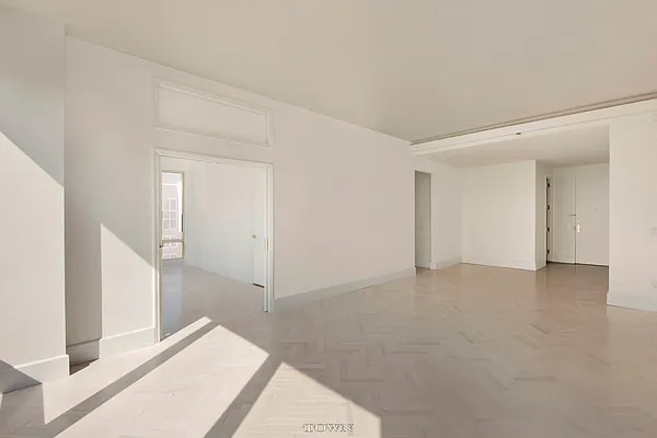 Rented by Town Residential | media 51