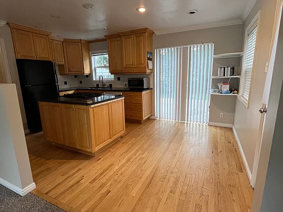 5th image of 2757 E Kenton Dr