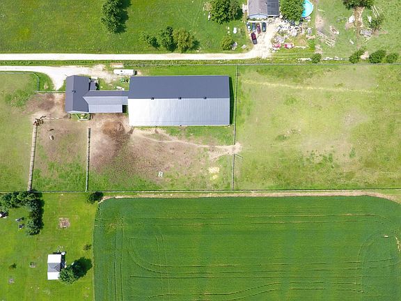 4th image of 7190 Ross Rd