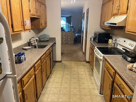 4th image of 216 Quinnipiac Avenue #101