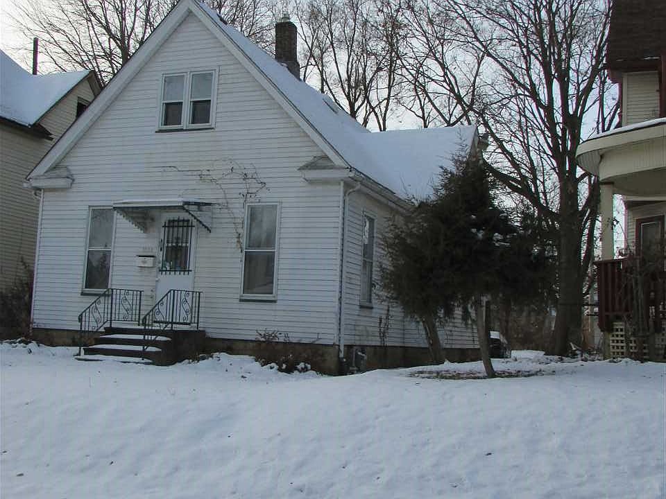 2nd image of 1034 14th St