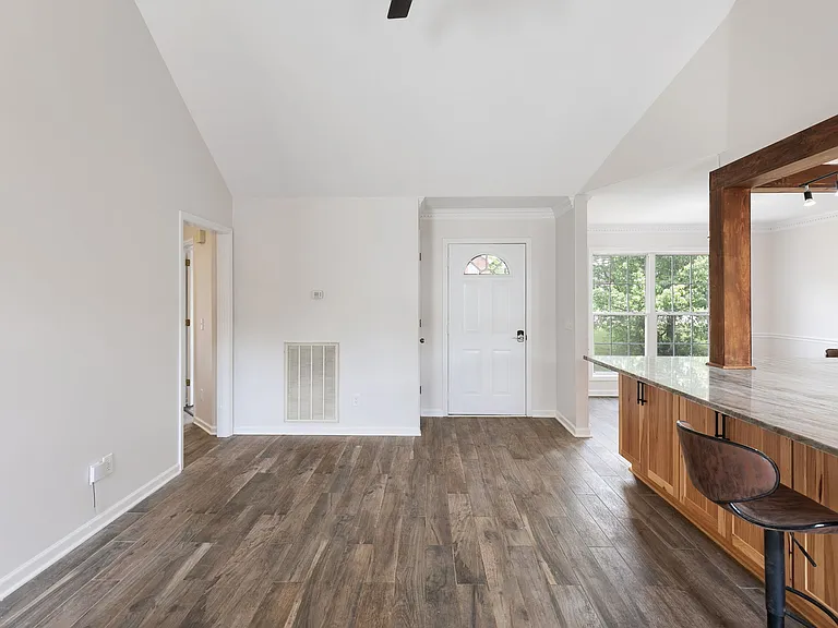 8001 Anna Ct — Photo 11