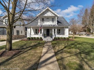 526 Orchard Dr, Northville, MI 48167