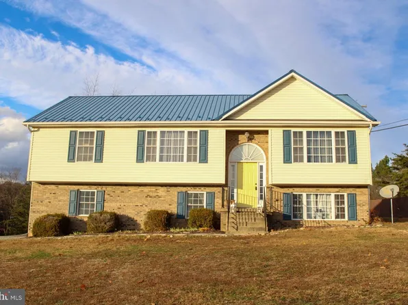68 Scenic Dr, Capon Bridge, WV 26711