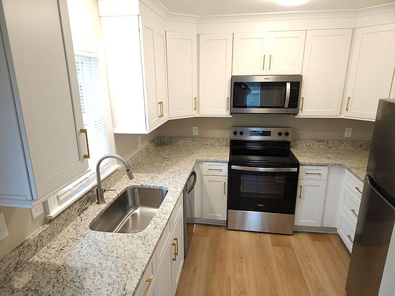 4th image of 508 Courtland St