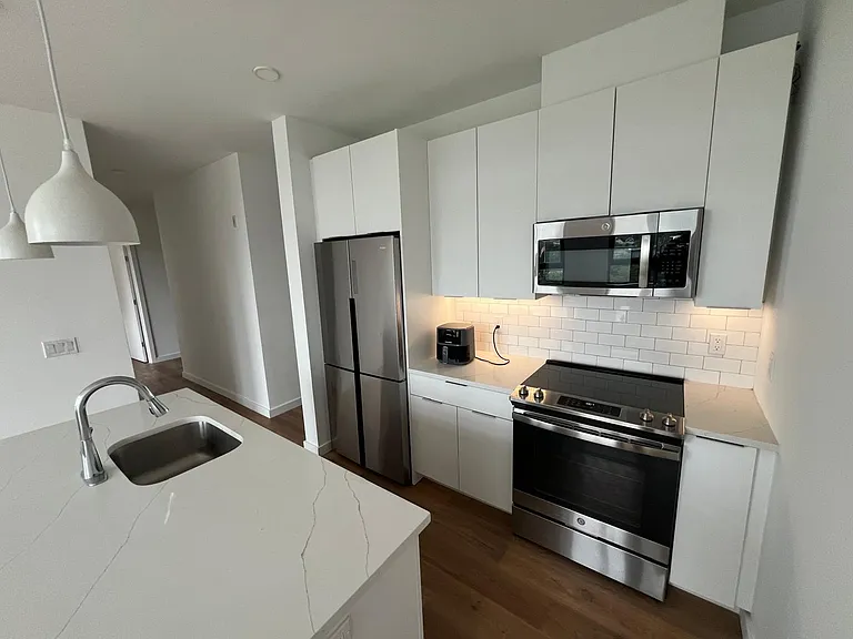 18 Freeway Dr E #502 — Photo 15