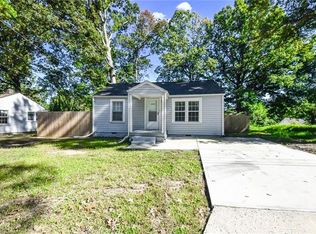 2209 Poinsettia Rd, Greensboro, NC 27407
