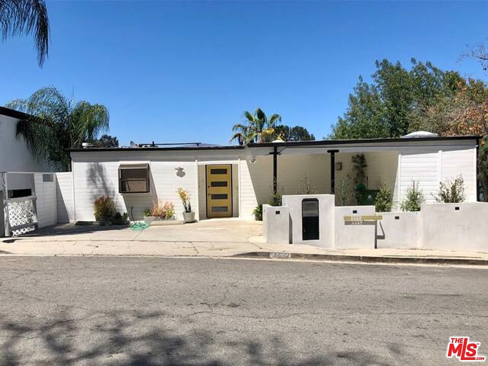 1st image of 3352 Oak Glen Dr