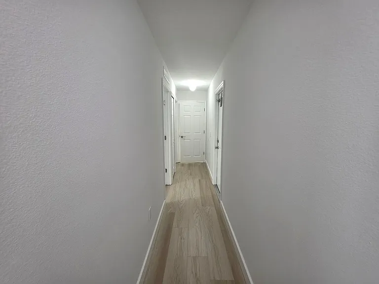 5230 Compass Pointe Cir — Photo 18
