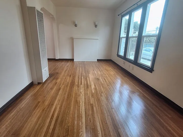 3741 S. Arlington Ave — Photo 11