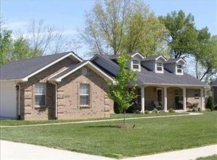 1041 Diamond Brook Dr, Richmond, KY 40475