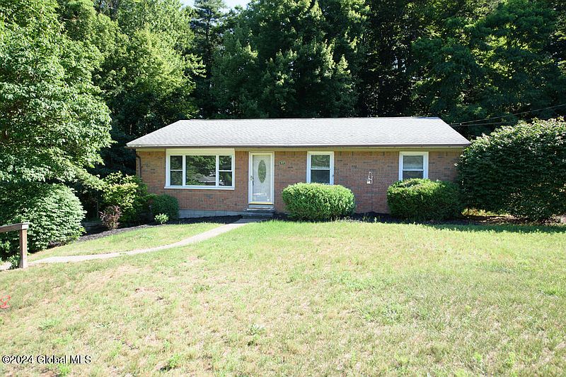 2nd image of 3127 E Lydius Street