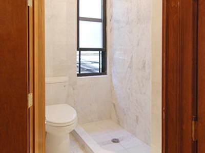 5th image of 5 W 30th St Fl 2