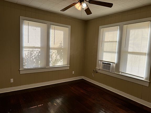 5th image of 301 E Sadosa St