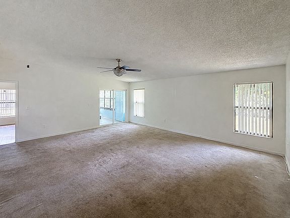 3rd image of 603 Estrada Ln
