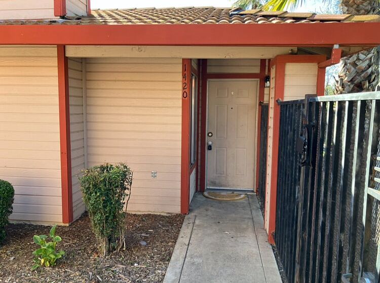 2nd image of 1420 Loughborough Dr #0