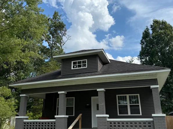 1711 W Chestnut St, Marion, IL 62959