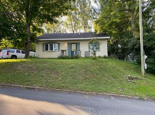 61 Kent St, Keeseville, NY 12944
